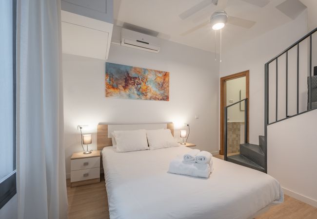 Apartment in Málaga - S H Parras duplex Apartment in Málaga - S H Parras duplex